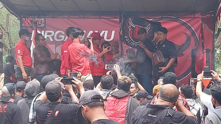 Terbentuknya laskar kalimosodo Underbow PDIP.